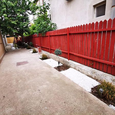 Zapp House Hotel Costinesti Exterior photo