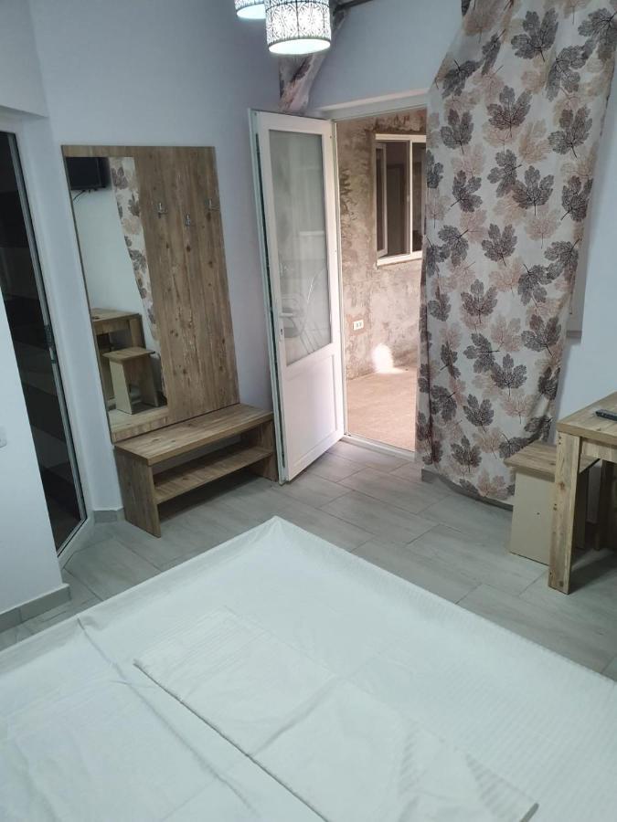 Zapp House Hotel Costinesti Exterior photo