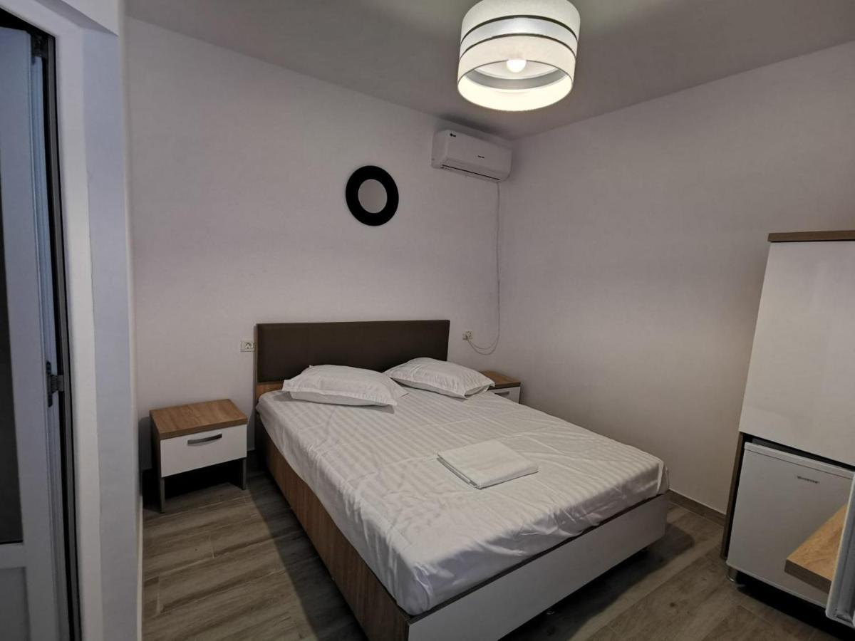 Zapp House Hotel Costinesti Exterior photo